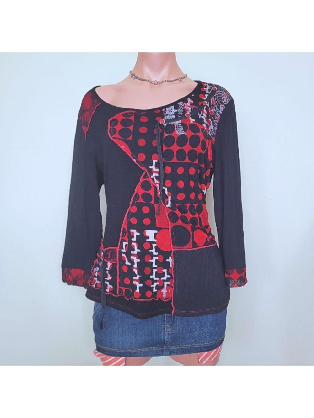 Vex Collection Red Vintage Accent Knit 3/4 Sleeve Scoop Tee (42 / M)